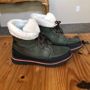 Sorel ankle winter snow boots